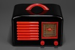 General Television 5A5 Art Deco Radio in Black Bakelite + Red